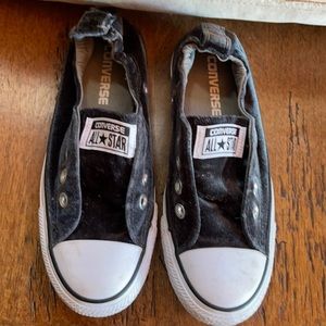 Converse velvet grey. Elastic heel no laces Sz 5W